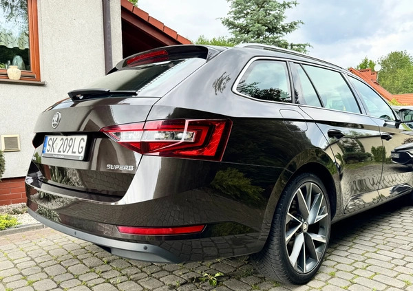 Skoda Superb cena 78999 przebieg: 149981, rok produkcji 2017 z Mikołów małe 172